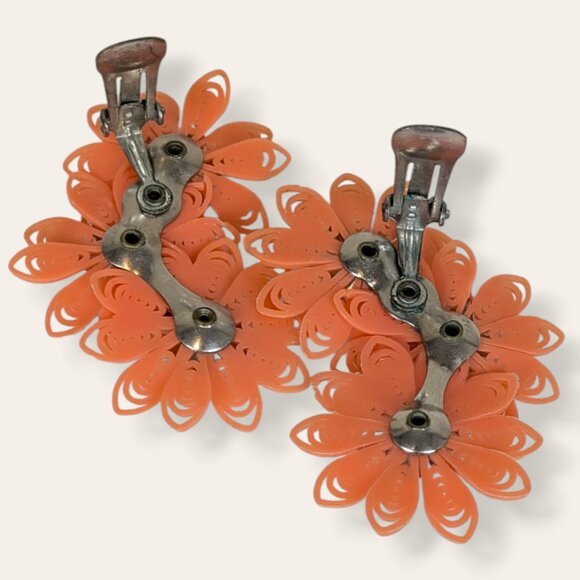 V. 50s Floral Ear Climber Earrings - Picture 5 of 7
